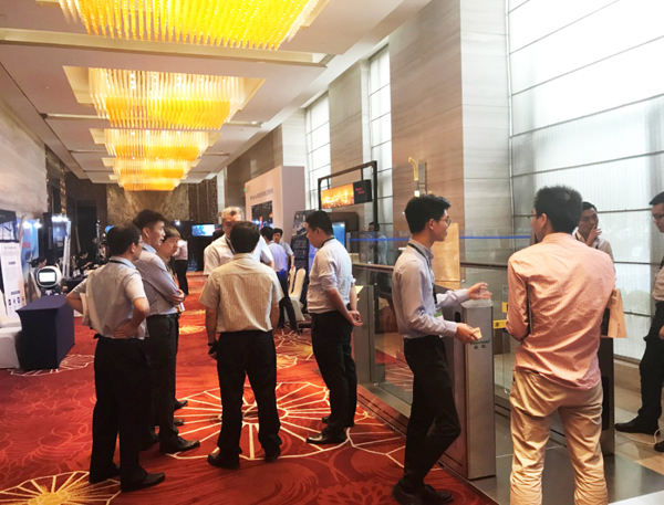 2018上海国际峰会，万象城(中国)wanxiangcheng·官方网页版,助力升级智慧机场
